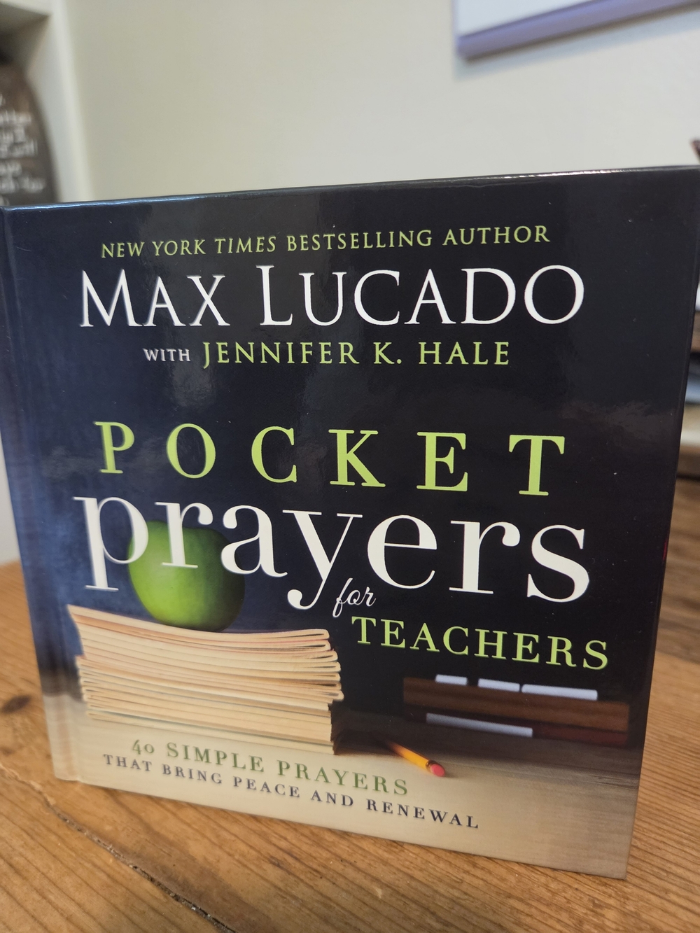 Pocket Prayers for Teachers by - Black & Green